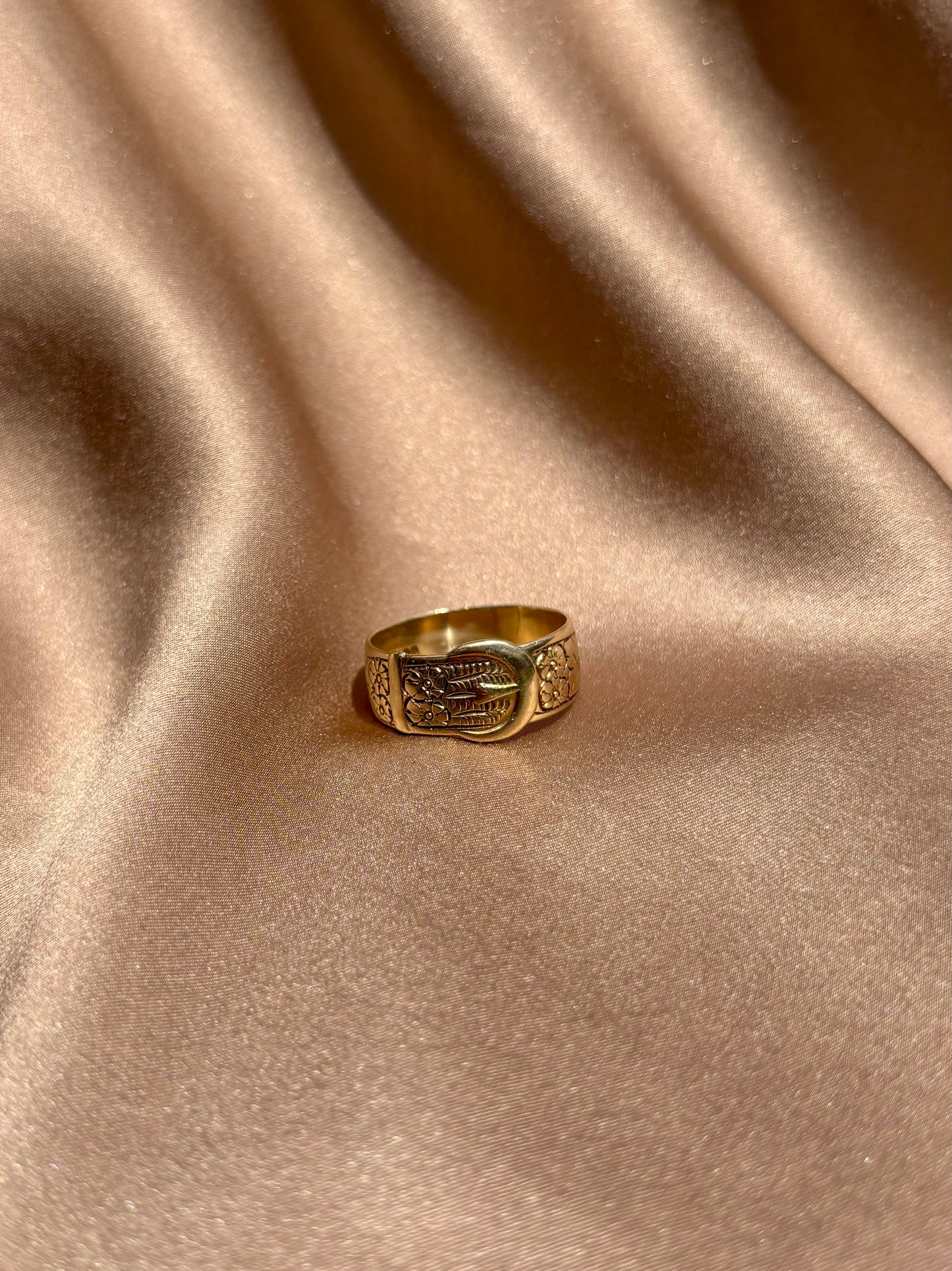 Mid Century Mens Buckle ring 9ct Gold Engraved