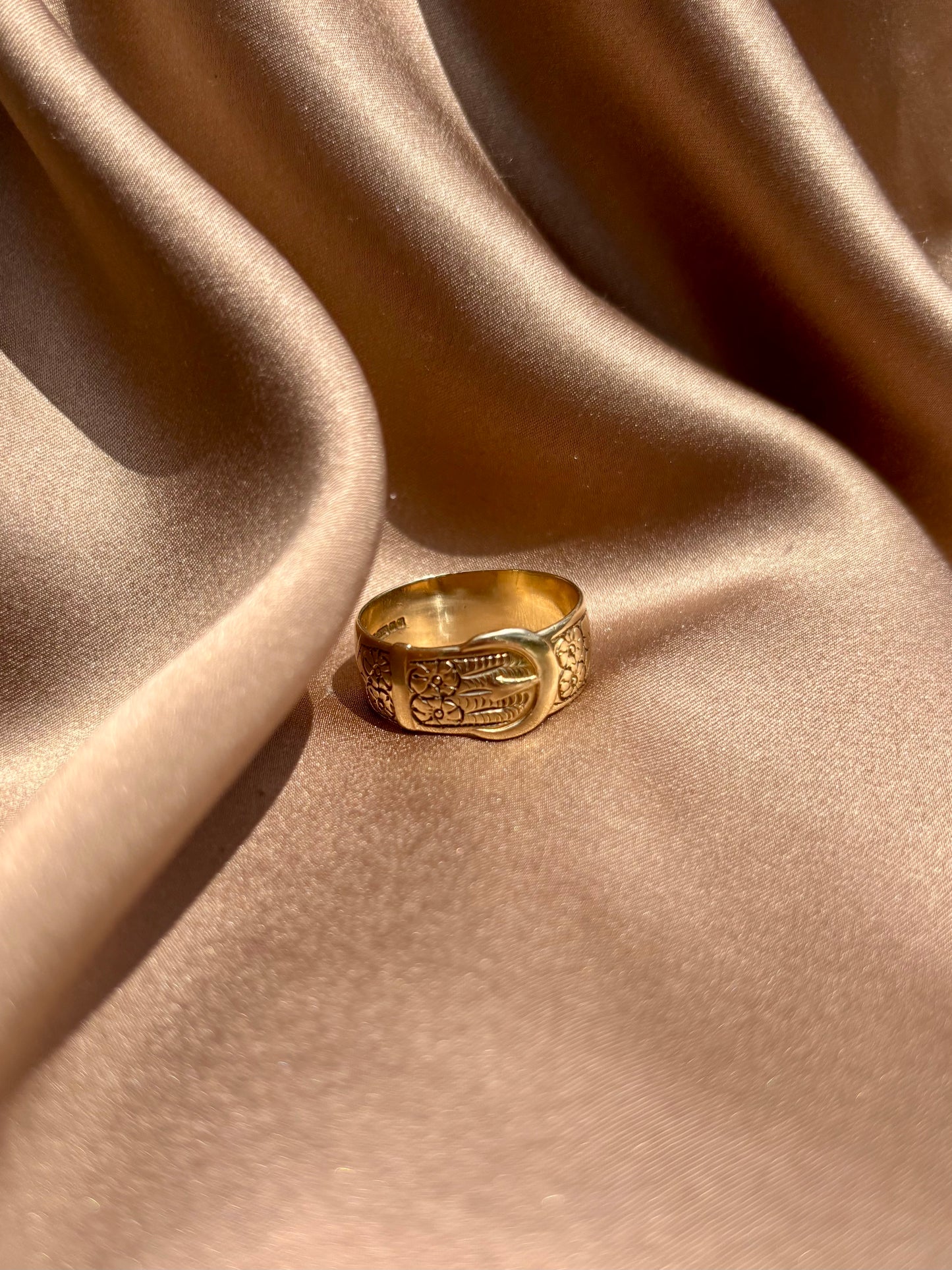 Mid Century Mens Buckle ring 9ct Gold Engraved