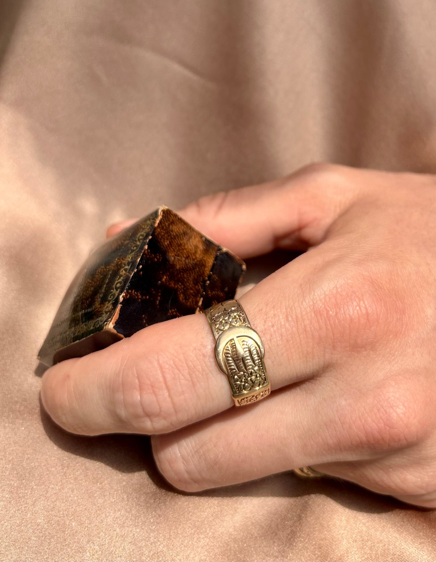 Mid Century Mens Buckle ring 9ct Gold Engraved