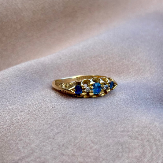 Edwardian 5 Stone Sapphire and diamond ring 18ct gold