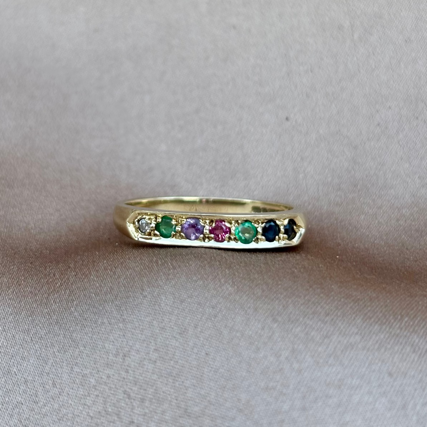 9ct Gold 'Dearest' Acrostic Ring with Hidden Message of Gems